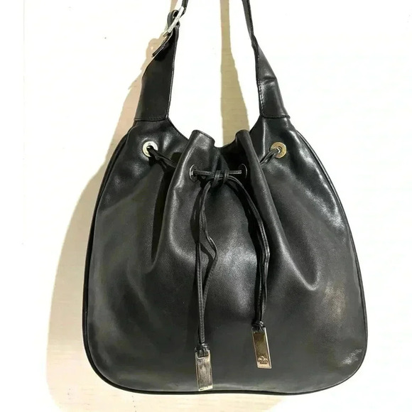 Gucci black leather drawstring hobo handbag - Picture 1 of 12